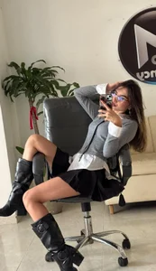 Ema_porcaroli schoolgirl 📖👓  5. fénykép