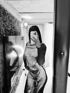 Vanessa_vegass's And if we go for a date? Sex Photo 2
