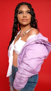 Carolina_Evanss Public Pic 6