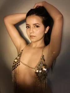 Raychell_Black Public Foto 3