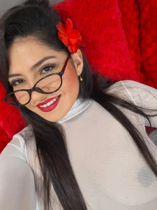 NahomyAdams Public Billede 3