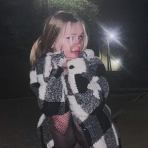 JackieWisse Public slika 6