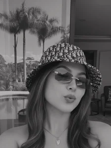 AbbyJackson_ SELFIE Bilde 7