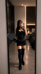 AnnyFox_ch Public Pic