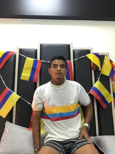 JustinOrtiz_ kullanıcısının 💛💙❤ albümü -  7 fotoğraf