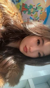 EmmaLeexth Public Kuva 4