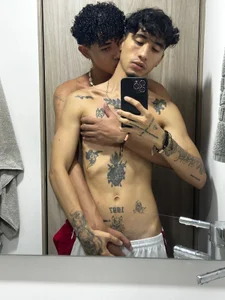 Ian_and_NoahDay to day with Ian and Noah Bild 8