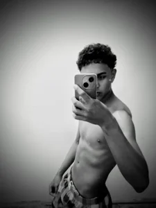 YourCaramelBoy 😈😈 Hình