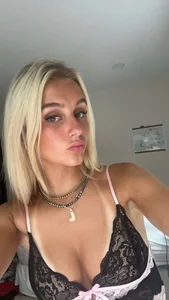 aviellaa's XXX Nude Photo 3