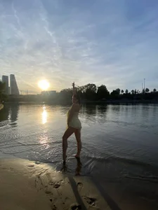 EmilySou Public Poză 5