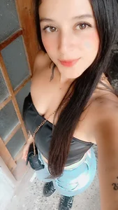 Samantha_Ange1 Public Pic 4