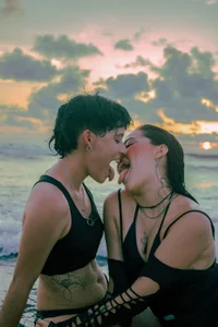 Alice_Dark21のWet skin 💦の 3枚の写真