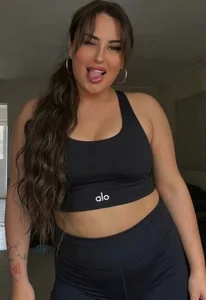 Shelly123Barrel Public  5টি ছবি