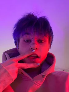 Alex_Vallley Public Pic 2