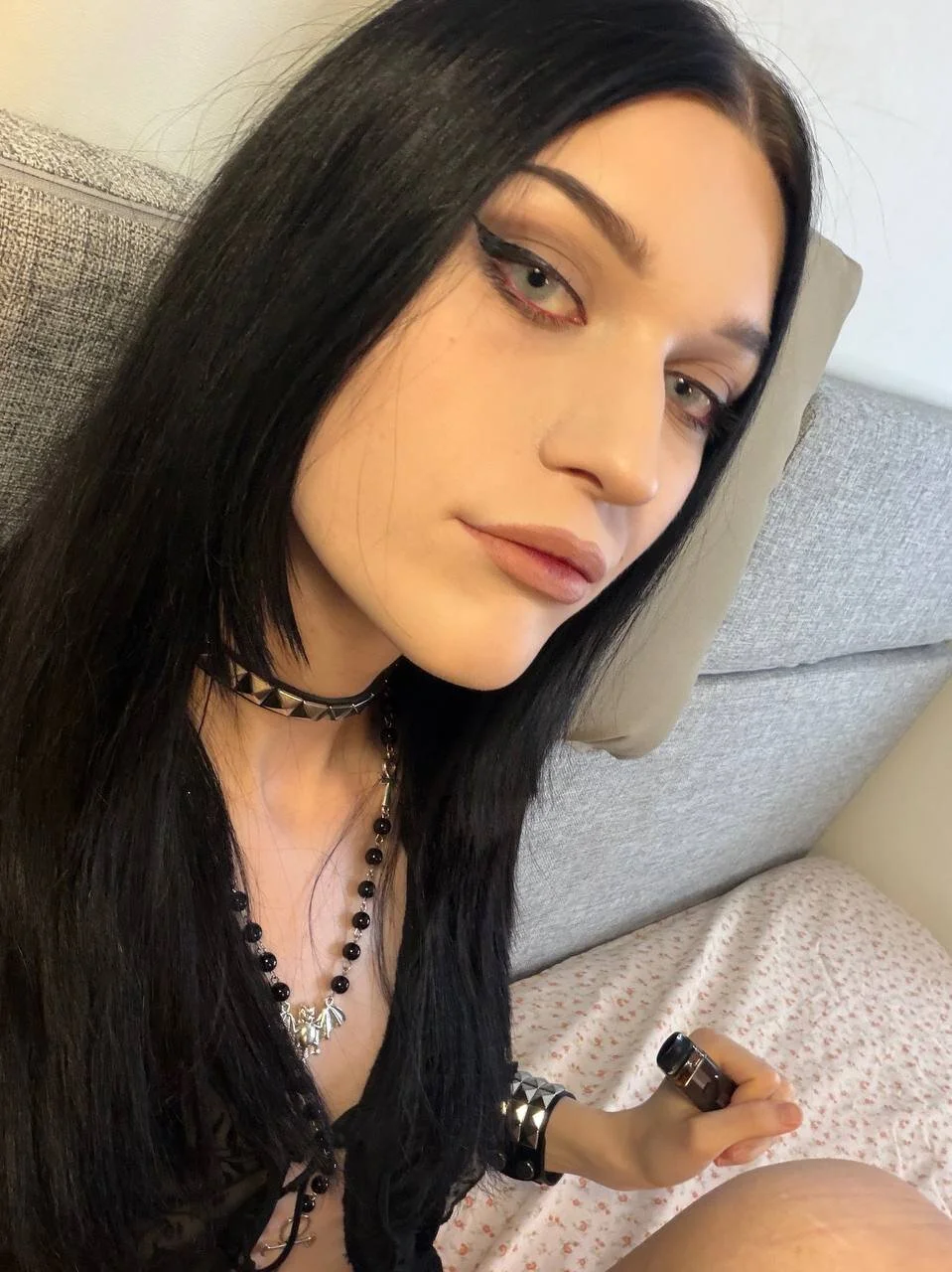 Трендове зображення  1653 Emily__Wood