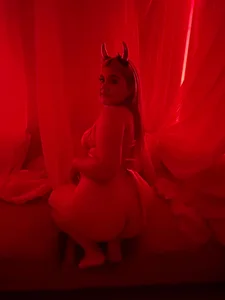 BRIANA_WON Long live evil Foto