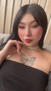 Emiily__Evans Public Foto 7