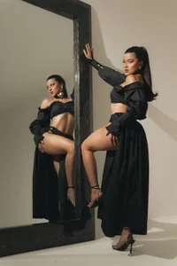 RoxanneHill_ Illusions of Beauty Pic 3