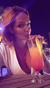 LaraQ Selfies Hình 6