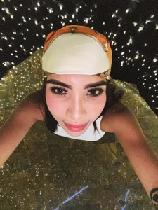 tinymoon-'s photo