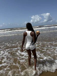 Beach 🏖️ de ZENDAYA_CASTING Foto 7