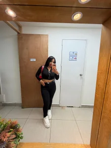 Anily_LovelyのPublic!の 8枚の写真