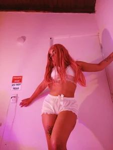 HarleyReddのPage 1の枚の写真