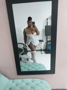 Saravy_Blandon Public Bilde 4