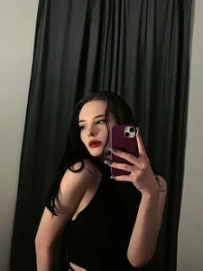 Amira_Blussh Public Pic 4