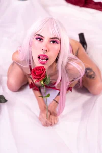 Lunamistyc 💃🏽🔥 Small body… big temptation. รูป 