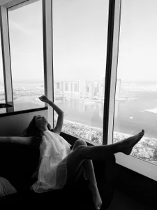 AvaHeath Golden stillness in Dubai ✨  5. fénykép