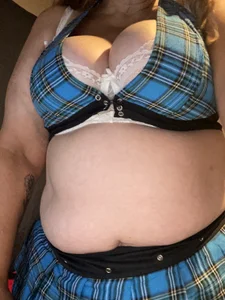 Roxie6989 School time Pic