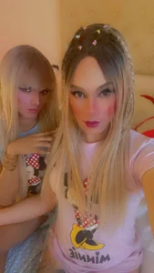 VenusSantana I love enjoying with my friend Lilyth Εικόνα 4