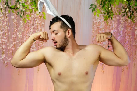 Logan_Wolf-js Pascua Pic