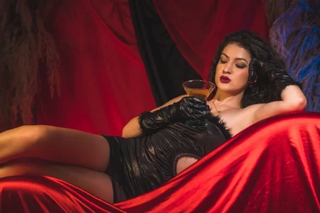 IrisLaurent Forbidden Luxury Foto 3