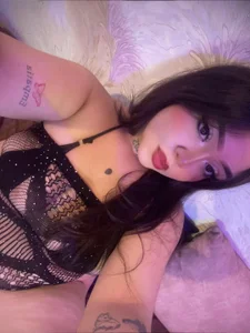 ZukyLuna A Look That Ignites 🔥 รูป  3