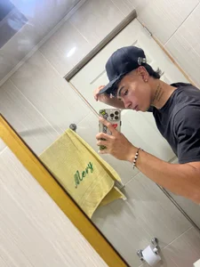 Noah_Sins Public Pic