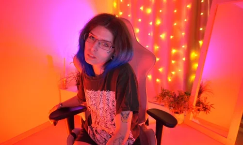 Lain_Root Funny photos before streams ♬♫ヽ(^^ヽ)♪ зображення 6