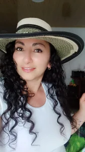 Lindsay_Sherry Public Pic