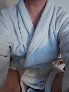 fikoivos Public 사진