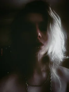 AlexxMichaell your blonde🖤 Pic