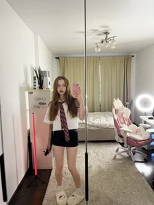 Lisa_MoonesのSelfieの 3枚の写真