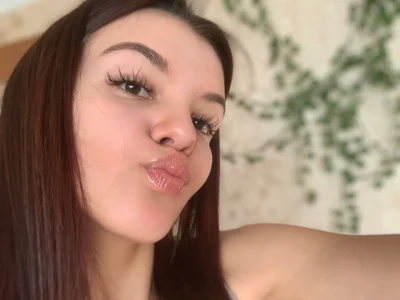 VeliaHypolite Public Poză 6