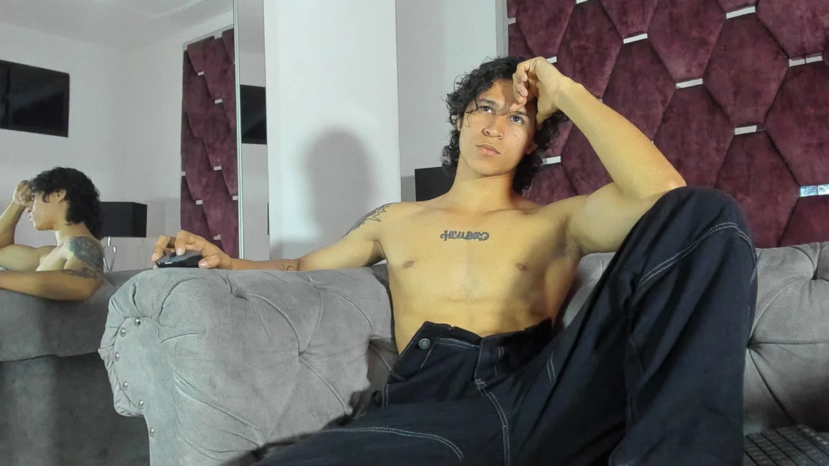 Трендове зображення  7927 TonyBenedetti