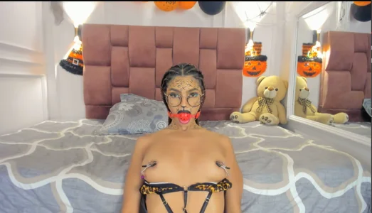 liagirl_cute: sexy leopardo ( 2 фото)