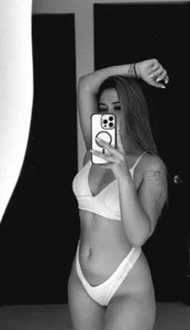Alexandraa_Gomez Public Pic 2