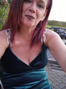 Gala no knicks de Busty-Belfast-Irish-Girl Foto 2