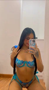 Maddy_Purple Kisses for you 😽💋 Pic