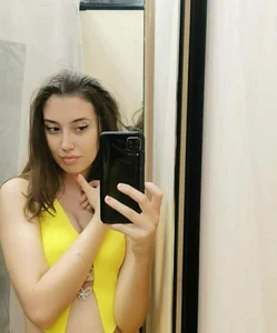 Virggin_Squirt Public Pic 6