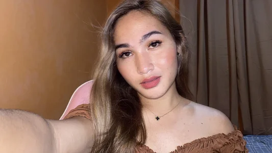 ur_Katrina69 🩷 🤎 Pic 2